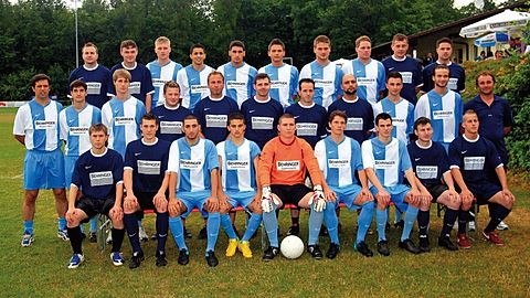 Hinten v.l.: Wolf, Smirnov, Desinenko, Ekmetsoglu, Isik, Schell, Sachs, Saam, Litau A., Sauter.
Mitte v.l.: Bjelic (Tr.), Benz, Kuhn, Litau V., Herfel I., Kleinlein, Finter, Duman, Klein, Panzehir, Herfel M. (Tr.).
Vorne v.l.: Schenk, Albers, Kalacos, Asllani, Matzka, Billich, Engel, Last, Hilpert.        Foto: Schmerbeck