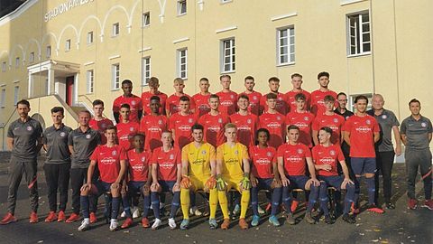 hintere Reihe v.l.n.r.: StanlayAntwi-Adjej, Leonard, Hinten, Luke Retterrath, Haci, Köseoglu, Joel Aschenbroich, Melih Alhanoglu, Andit Selmani, Maximilian Morgner, Can-Furjan Aydin,
mittlere Reihe v.l.n.r.: Co-Trainer Samir El-Hajaj, Co-Trainer Ervis Xheddiku, Trainer David Majas, Adrian Groll, Leart Tahiri, Johan Noukomo-Noubissi, Falk Simon Torch, Julius Benz, Samuel Derkum, Ercan Aktan, Luca Gonzales-Dantas, Marvin Brüggehoff, Teammanager Matthias Hahn, Enes Ocakkaya, Jugendleiter Dirk Schneider, Hassan Saoudi
vordere reihe v.l.n.r.: Jan-Oliver Huckstorf, Al-Hassan Turay, Niklas fensky, Payam Safaour-Malakebad, Joel Nickel, Emeraude Betani-Baku, Leon Fiore, Alessio Bisignano,  (Es fehlen: Tim Schrick, Felix Sauer, Tina Saidy Sally