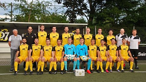 v.h.l. Ordner Dieter Saiger, Betreuer Giuliano D'Andrea, Jakob Zoller, Philipp Jenner, Co. Spielertrainer Marko Peicic, Taulant Shala, Claudius Saager, Johannes Westphal, Max Schürmann, Co. Trainer Andreas Maier, Trainer Roman Kasiar
v.v.l. Can Alperen, Kenan Sprecak, Markus Faber, Serkan Demircan, Philip Jung, Franz Hinderer, Ricky Nsingi, Bilal Naz, Marko Makovic, Gregorios Pagonas
Es fehlen: Jean Yves Kope, TimTim Janicki, Juan Manuel Jimenez Santacruz, Marko Kuhn, Deniz Shabaz Aykut, Patrick Stoffel