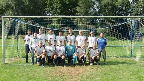 Lars Gertenbach, Trainer Uwe Klinter, Yannik Interthal, Patrick Thöne, Hakim Koyuncu, Rene Stenda, Tobias Hoff, Thomas Köster, Teammanager Stephan Schury 
Jan Rothschild, Sascha Grohmann, Fabian Klinter, Daniel Knauf, Daniel Kleppe, Andreas Gleichmann