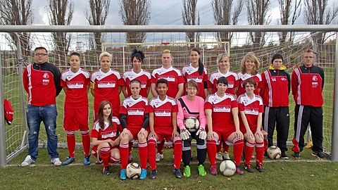 hintere Reihe von links: Marwig Preisler (Trainer), Claudia Hahn, Ina Lochmann, Scarlett Eykenboom, Beatrix Hochgesang, Nancy Hartnack, Stefanie Dietrich, Madleine Späth, Sabrina Gräfe, Lukas Bernhardt (Betreuer)

vordere Reihe von links: Jessica Fischer, Sindy Muzejewski, Celine Fischer, Vanessa Sparing, Julia Bregar, Michaela Wöllert

es fehlen: Thomas Schröder (Co-Trainer), Sarah Schaffernicht, Janine Hauser, Nicole Hoffmann, Susan Nickodemus, Nicole Schüler, Stephanie Troitzsch