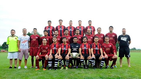 Hintere Reihe (v.l.n.r.):
Latif Bostan, Mustafa Yanceken, Yilmaz Sayim, Metin Ceylan, Ismail Cevik

Mittlere Reihe (v.l.n.r.):
Ufuk-Taner Keles (Betreuer), Ibrahim Ipek (Trainer), Mirsad Buljubasic, Mesut Ayes, Metin Bicici, Yasin-Aykut Bicici, Goran Hussein, Antonio-Danielle Murolo, Ayhan Ayes, Beyhan-Ibrahim Ciftci, Gökhan Akyol (Co-Trainer)

Vordere Reihe (v.l.n.r.):
Sead Bukvic, Serdar Sarisoy, Burak Azattemür, Emir Bostan, Saban Kacmaz, Ömer Sünnetci, Dymokratie Ahmed