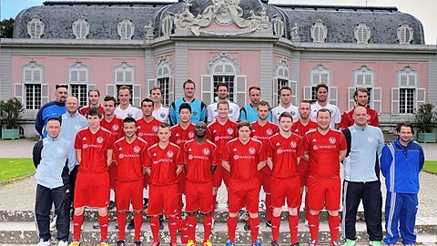 oben von links: Betreuer Frank Buschenhofen, Andre Zigahn, Antonio Glavas, Christian Lindemann, TW.-Marcel Aust, Sascha Hermanns, TW.-Daniel Prekop, Swan Oehme, Dennis Kronenberg, Marco Schulte, mittlere Reihe: Co.-Trainer Seppi Stumpilich, Patrick Thiel, Soner Dirim, Shibata Kohsuke, Patrick Breidohr, Tim Würde, Frank Steinhoff, 
untere Reihe: Trainer Olaf Faßbender, Maximilian Kratz, Gökhan Dalmis, Tim Stemmer, Fred Adomako, Dirk Engel, Matthias Eller, Daniel Haak, TW.-Trainer Ingo von Kannen, Betreuer Stefan Wenzel 
es fehlt: Physio Tanja Skalnik, Marcel Korte, Ernest Aygemang,