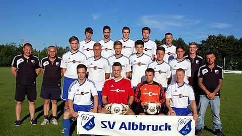 Hintere Reihe: Johannes Stüber, Moritz Kirves, Andreas Straub, Moritz Rotzinger, Alexander Steinebrunner
Mittlere Reihe: Torwart Trainer Jürgen Müller, Trainer Rainer Jehle, David Rüde, Andreas Härtel, Nico Tröndle, Marco Vögele, Mario Winkler, Lukas Jehle, Betreuer Michael Hilpert, Co Trainer Paul Lehmann
Vordere Reihe: Philipp Kirves, Ludwig Jehle, Fabian Holland, Marco Frommherz
Es fehlen: Frank Bächle, Dominic Steinacher