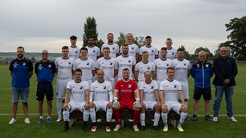Erste Mannschaft vom FC ZWK Nebra.