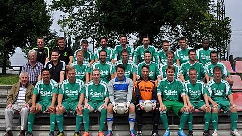 Obere Reihe v.l.n.r.: Trainer Hartwig Jondral, Co-Trainer Patrick Wojowd, Sebastian Hendel, Patrick Ochs, Marko Bukvasevic, Bernd Verhülsdonk, Mihail Darilmaz, Sertac Kocaman, Nurudin Seidu
 
Mittlere Reihe v.l.n.r.: Sportlicher Leiter Reimar Basenau, Betreuer Marco Potarzycki, Matthias Schwien, Dennis Schrafen, Andreas Ohm, Alexander Kühnen, Patrick Reuter, Patrick Neuhaus, Pascal Kopp
 
Untere Reihe v.l.n.r.: Geschäftsführer Helmut Grekewitz, Selami Yalcin, Christoph Schneeweiß, Danny Fees, Kai Kühn, Robin Bakos, Tobias Kuhlmann, Martin Osuchowski, Mario Unkel
 
Es fehlen: Patrick Hubl, Daniel Schneider, Sahan Acar, Levent Akman, Dejan Delic