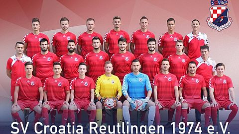 Mannschaftsfoto 2017/2018
Es fehlen Franjo Bulić, Allan Chideme, Niko Petrović, Viktor Vučić und Kevin Nicolaci