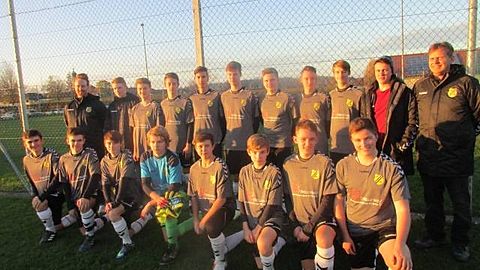 st.v.li.:Trainer Tschepe Florian,Erdei David,Angermaier Thomas,Niklas Markus,König Maxi,Surkau Paul,Maier Tobias,Rüttiger Peter,Schröter Justin, Speer Josef,Trainer Kressierer Wolfgang
kn.v.li.:Fasching Peter,Leitloff Jonas,Rüttiger Simon,Altmann Ägidius,Kecke Luis,Thalmaier Noah,Rotter Quirin,Adlberger Korbinian