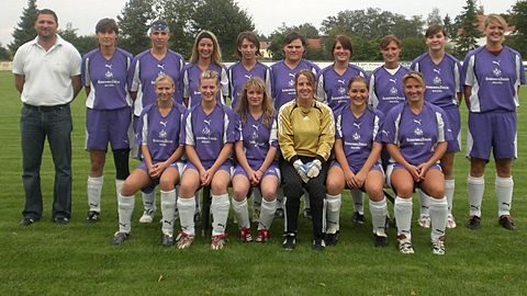 Trainer Klaus Reichert, Petra Höckmeier, Judith Eichner, Ursula Dittenhauser, Karin Seitle, Anita Stelzer, 
Lisa Dittenhauser, Irmi Gabel, Nicole Mendel, Michi Heigl
Carola Schabenberger, Elli Schleißheimer, Irene Ziegler, Nicole Eder, Manuela Bauch, Gloria Brems

Es fehlen: Kim Hubrich, Claudia Miesauer, Annika Schäfer, Jana Uhl, Marianne Brüderle, Claudia Kasiborski
