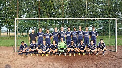 Obere Reihe: Trainer Mike Malskorn, Christian Soldin, Andrei Salai, Marius Herbes, Torsten Fahr, Dominik Stein, Jamal Jafoui, Markus Szirnick, Daniel Boldt, Alexander Keutmann
Untere Reihe: Adrian Rufat, Bennie Weichental, Phillip Allard, Christian Mosler, David Seidel, Alexander Mosler, Kevin Galle, Yannick Allard, Steffen Franzkowski