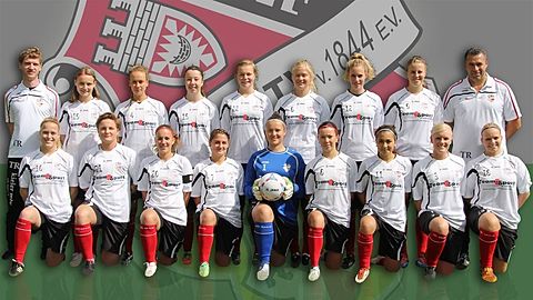 Hinten von links: Frank Weschke (Trainer), Nicole Kohnen, Laila Feuerhake, Kim Jensen, Mareike Leefen, Bente Hänert, Aila Hartmann, Julia Kibbel, Matthias Lachmann (Trainer)
Vorne von links: Jasmin Witt, Lisa Wippich, Finja Ewering, Nadine Stoffels, Andrea Rehfeldt, Dorit Ewers, Eda Kahveci, Hannah Bornhöft, Svenja Schliedermann

Es fehlen: Liske Brakel, Franziska Hintz, Mona Hansen, Sabeth Koch, Natalja Tokarew, Luisa Mesko