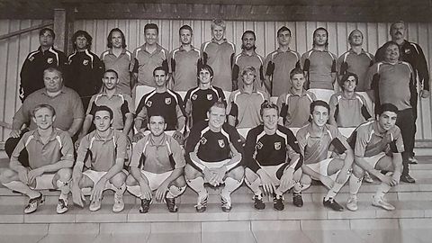 Hintere Reihe von links:
Trainer Marco Russo, Co-Trainer Joachim Buck, Jorge Calderon, Andreas Broß, Denis Antonov, Norman Röcker, Tuncay Dilek, Sebastian Bortel, Haralambos Kiprizlis, René Hillebrand, Torwarttrainer Liviu Plesca

Mittlere Reihe von links:
Spielleiter Gerhard Riffert, Paulo Bayrak, Gilbert Bayrak, Dennis Hascher, Toias Hufnagel, Daniel Riffert, Marcus Bauer, Betreuer Roland Fissler

Vordere Reihe von links:
Christian Schuster, Ismail Sancakdaroglu, Angelo Andriola, Daniel Siegler, Denis Langenbucher, Taner Seker, Ümit Saygi

Es fehlt:
Tobias Mutschler