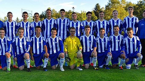 Hinten v.l.: Robin Dold (Trainer), Ruben Feser, Marko Luketic, Felix Wiesler, Tim Knöpfle, Ilija Manduric, Florian Osmani, Vincent Bernat, Alexander Blank, Philip Dolt, Dennis Böttcher, Siegfried Balke (Betreuer); vorne v.l.: Aaron Steiert, Sephen Becker, Anton Balke, Heiko Beha, Felix Lickert, Tim Staub, Christoph Ehlert, Arthur Balke, Rudolf Simon. Es fehlen: Kristian Kapetanovic (Trainer), Cedrick Becker, Jann Wetzel, Ali-Eren Kanicok.