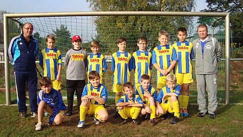 von hinten links:
E. Gnauer (Trainer), L. Ziebarth, L. Plöse, M. Hübner, M. Parche, B. Gebeler, V. Rieger, L. Schulze, O. Ehrlich (Trainer)
von vorne links:
D. Kloske, J. Utke, K. Richter, B. Beck, T. Pötzsch

Es fehlen:
T. Glaß, L. Freydank