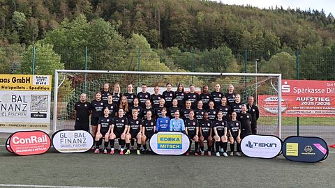 Mannschaftsfoto: Frauen - 1. Mannschaft - SSV Sechshelden - Saison 26/27