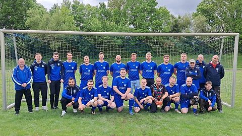 Mannschaftsfoto: Herren - 1. Mannschaft - SV 1885 Teutschenthal - Saison 25/26