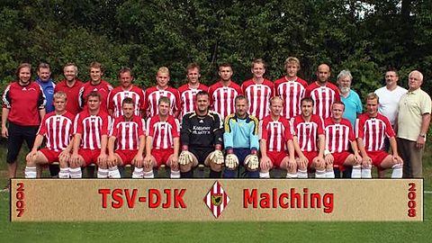 Das Bild zeigt den erweiterten Kader des TSV-DJK Malching für die Saison 2007/2008.