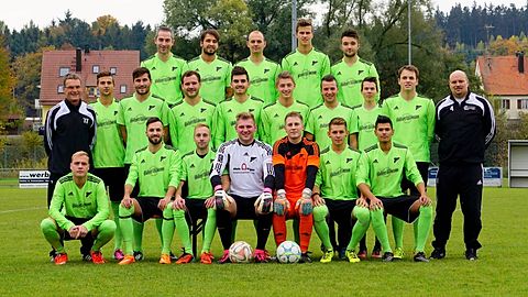 oben v.l. Lechner Benjamin; Fendt Christian; Schlatterer Daniel; Walkmann Florian; Hack Dominik;
Mitte v.l. Trainer Seiler Günter; Gail Matthias; Ankner Jürgen; Farrenkopf Tobias; Stieglitz Lucas; Langner Nico; Huber Maximilian; Schmid Niclas; Nietsch Ralf; Betreuer Kretschmann Jörg;
Unten v.l. Schmieder Florian; Bolleininger Dominik; Schmieder Philipp; Trinkl Benjamin; Gleich Gerhard; Baur Patrik; Fehle David