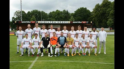 von links: Phillip radtke, Timo Klodemeyer, Matthias Ostermann, Julian Grote, Bernd Telkmann, Tobias Steenken, Torge Schober, Lennart Borgmann, Luka Berghaus, Alexej Rode,Jeffrey Gihad, Vitali Malsam,
unten von links: Dennis (Pukki) Hugo, Pavel Klaas, Gianni Langen, Matthias Lücken, Hendrik Kronabeln, Patrick Theodor, Mike Bruns, Sebastian Beimesche, Viktor Maier