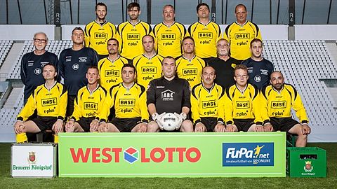 unten links:Thomas Bosch, Gerd Hoppstock, Nihat Sevim, Frank Görden, Markus Hoff, Andre Barski, Francesco Pinto
Mitte von links: Betreuer Wolfgang Neveling, Helge Rother, Jürgen Owchensky, Andre Verholt, Marco Schürholt, Betreuer Heinz-Gerd Holzappel, Betreuer Patrick Netz
Oben von links: Silvio Lipka, Lars Greuel, Dirk Brandau, Nihat Kisin, Dieter Nieendick