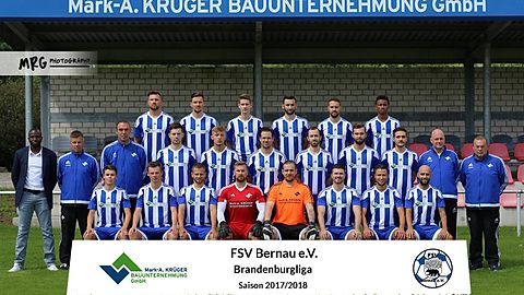 vordere Reihe (v.l.n.r):
Richard Bergmann, Nicolai Heidrich, Philipp Engel, Christoph Milkau, Eric Niendorf, Stefan Krause, Ümit Ejder, Lenny Canalis Wandel
mittlere Reihe v.l.n.r):
Moussa Doumbia (Teammanager), Bodo Scheffler (Co-Trainer), Christian Städing (Trainer), Jean-Pierre Dellerue, Samuel Troschke, Kim Schwager, Robert Bemmann, Tassilo Mahnke, Hares Bosharat, Tino Hadamietz (Physiotherapeut), Stefan Heidrich (Betreuer)
hintere Reihe (v.l.n.r):
Lukas Bianchini, Georg Machut, Justin Pehl, Milos Savkovic, Damir Coric, Mamadou Oury Sylla

Es fehlen:
Bastian Pirschel, Patrick Toepfer, Christian Amuri, Philipp Januschowski