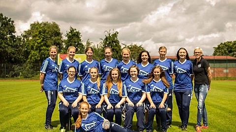 Hintere Reihe: Saskia, Eileen, Janina, Henriette, Tanja, Nina, Melanie, Janin und Trainerin Franzi

Untere Reihe: Annika, Klaudia, Mia, Lea, Berit und Sarah 

Es Fehlen: Laura, Anna, Vanessa, Ailina und Betreuer André