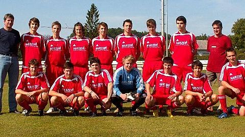 hintere Reihe v.l.: Trainer Mittermeier Andreas, Arthem Wittermann, Weiß Marco, Steghofer Felix, Altmannshofer Tobias, Blakaj Valdrin, Gruber Stefen, Younis Soulejman, Trainer Steghofer Klaus
vordere Reihe v.l.: Mittermeier Tobias, Lechner David, Hommer Thomas, Burmberger Josef, Ramabaja Besian, Sedija Ridvan, Bamberger Tizian
es fehlt: Bamberger Phillip und Göbl Thomas
