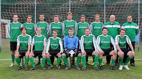 O. R. v. l.: Thorsten van Stphoudt, Jonas Hillebrands, Felix Hoffmann, Yannick Christiaens, Henning Hebinck, Thomas Kuhnen, Mathias Beck, Co-Trainer Ulf Croonenbroeck, Trainer Nils Kerkhoff
U. R. v. l.: Christoph Gaelings, Daniel Aengenvoort, Marcel Aengenvoort, Markus Elsnic, Christian Verheyen, Mario Achterberg, Max Pennings

Es fehlen: Daniel Reitmeier, Chris Cuypers, Dirk Hegmanns, Felix Lamers, Thomas Peun, Roy Rothoff, Maik Schopmanns, Felix Valentin