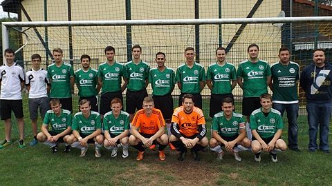 stehend v.l.oben: Steffen Lorey, Julian Baum, Jan Eisenberg, Andreas Behrend, Tristan Gonnermann, Konstantin Biehl, 
Ahmad Navid Sultany, Niklas Reinhardt, Sebastian Stück, Daniel Götzman, Betreuer Benjamin Uth, Betreuer Uwe Schmidt

v.l.unten: Maximilian Stück, Marcel Schleicher, Timo Müller, Marvin Iba, Michael Wenk, Tobias Langheld, Maximilian Baum