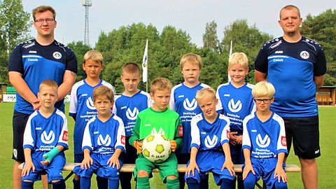 Hintere Reihe von links: Florian Belke (Trainer), Ben Schulze, Kilian Reichelt, Ramon Lehmann, Lennard Greschke, Phillip Haufschild (Trainer)
Vordere Reihe von links: Luis Henschke, Alexander Männel, Lennas Lehmann, Chris Meyer, Rafael Mucha
Es fehlen: Paul Kurz, Leo Bothe, Ema Bishara, Ben Wolfrum