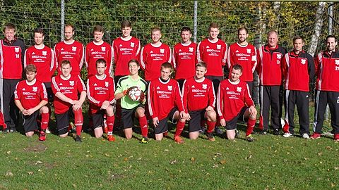 hintere Reihe von links: Malte Borchers, Simon Grall, Niels Otten, Niko Schröder, Ralf Mahnken, Kevin Droomers, Christian Schneider, Dennis Droomers, Hauke Schnackenberg, Martin Gerdes (Trainer), Bastian Fandrei (Betreuer, Benjamin Behrens (Betreuer)
vordere Reihe von links: Jader Fuhr, Malte Wülpern, Manuel Behrens, Timm Weiß, Michael Stelljes, Thees Klaffke, Lotario Nicknig

Nicht auf dem Foto:
Joshua Henning, Janik Wiechmann, Thore Wülpern,