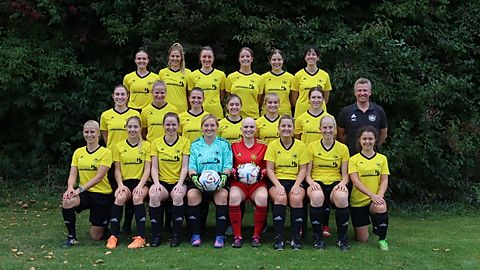 Mannschaftsfoto: Frauen - 1. Mannschaft - SpVgg Attenkirchen - Saison 25/26
