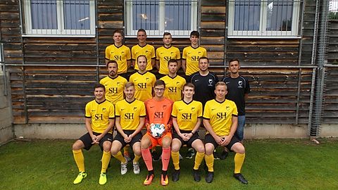 Hinten links: M.Preuß, H.Weller, Th.Hirth, T.Bauer
Mitte links: G.D'Alessandro, F.Grau, S.Däß, Co-Trainer F.Lorusso, Trainer M.Uslun
Vorne links: F.Bauer, A.Barth, L.Hirth, A.Frech, J.Grau

Sponsor: Landmetzgerei Schneider Hagkling