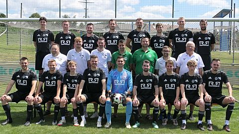 untere Reihe (von links nach rechts): Hannes Reis, Tobias Knorr, Julian Lammel, Moritz Wich, Simon Schloßer, Lukas Gradl, Michael Bernkopf, Lukas Wilhelm, Sebastian Musshoff
mittlere Reihe (von links nach rechts): Marco Preßl, Lukas Versch, Florian Schmid, Andreas Wagner, Tobias Irlbacher, Maximilian Meindl, Bernhard Rothmeier
obere Reihe (von links nach rechts): Jonas Hohl, Michael Schlosser, Sebastian Zahner, Josef Zimmermann, Alexander Auer, Markus Stahl, Simon Eisenbeiß, Patrick Greindl