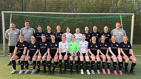 Mannschaftsfoto: Frauen - 1. Mannschaft - TuS Borgloh - Saison 25/26