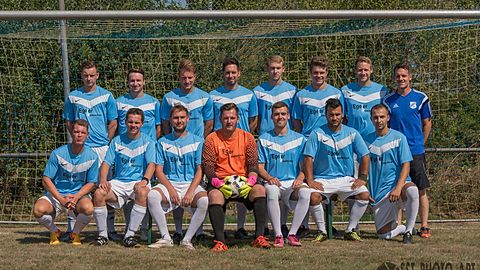Hintere Reihe von Links: Hermenau,K.,Peters,Hermenau,R.,Egeler,Meier,von Bassewitz,Fischer, Trainer Heuberger
Vordere Reihe von Rechts:
Tischner,Weimer,Kretschmer,Hodzic,Baitinger,Ferro,Celik