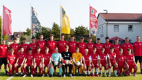 Mannschaftsfoto: B-Jugend (U17) - SG Rot-Weiß Thalheim - Saison 25/26