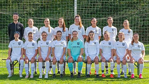 Hinten v. l.: Marvin Frehe (Trainer), Anna Zieglmeier, Elise Lutz, Marianne Böhm, Emily Grund, Tatjana Resenscheck, Anika Aberl, Anna-Lena Beer
Vorne v. l.: Gentiana Hoxha, Sandra Mederl, Sonja Ermair, Laura Priselac, Vicky Mucha, Julia Hauptkorn, Isabell Gmelch, Anja Mederl, Kathrin Schwentner
Es fehlen: Elisa Josephs, Paula Theis, Melissa Fladung, Alisha Jost, Lilly Reulein, Lena Groszek, Tamara Rudzki, Larissa Chudicek, Vera Groszek, Alicia Proschek