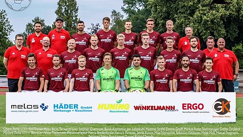 Obere Reihe v.l.n.r.: Co-Trainer Metin Bicici, Torwarttrainer Stephan Quatmann, Burak Azattemür, Jan  Lehmkuhl, Matthias Strehl, Dennis Greiff, Markus Rohe, Teammanager Detlev Drobeck
Mittlere Reihe v.l.n.r.:  Betreuer Niklas Tiedemann, Physiotherapeut Marco Bredenförder, Yannick Persson,, Jannik Ramm, Mika Noruschat, Sebastian Welkener, Malte Moß, Manuel Stegmann, 
Betreuer Tobias Brockmeyer, Trainer Roland Twyrdy 
Untere Reihe v.l.n.r.: Jannik Reineke, Konstantin Strohmeyer, Lars Martinetz, Nils Radke, Florian Munz, Maurice Pörschke, Yakup Akbayram, Jonne Fischer