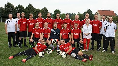 Hinten v.l.n.r.: Maik Masan (Betreuer), Holger Püschel (Betreuer), Martin Sonntag, Tom Arndt, Alexander Schulz, Christof Heitmann, Toni Karsten, Frederik Jensch, Felix Hiller, Sandy Lehwald (Abgang), Denny Leppin, Maik Karsten (Trainer), Jens Tiedtke (Trainer)

Mittlere Reihe v.l.n.r.: Tim Kummerow, Tobias Hiller, Andreas Winter, Philipp Iwanow, Jan Pautlitz

Vorne v.l.n.r.: Robert Heitmann, Rene Berg

nicht abgebildet: Peter Gebhardt, Fabian Grimm, Michael Homuth, Tino Höfer, Oliver Bruders, Benjamin Ehlert
