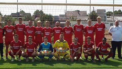 Hintere Reihe von links: Frank Kapteina (Trainer), Willi Wiebel, Maurice Mertens, Kevin Kapteina, Marvin Mertes, Andre Krause, Michael Badke, Felix Bordin, Robin Horstmann, Lukas Wittig, Tim Arens, Dirk Schröder (Co-Trainer)
Vordere Reihe von links: Robin Kapteina, Luca Mangiacapra, Lukas Bozic, Lennard Volert, Eugen Schmidt, Luca Borgmann, Hubert Twum-Barima
Es fehlen: Antonio Dujmovic, Johannes Kaluza, Jan Optenhövel, Fabian Ritter, Yannik Schmidtke, Fabian Böhm, Cihan Cicek, Tim Schmid und Janis Carl