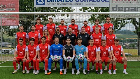 hintere Reihe: Noah Sommer, Vlado Barbaric, Marc Fichtner, Manuel Dursun, Ricardo-Jose Wilhelm, Connor Nebel, Larion Kosuchin
Mitte: Brooklyn Wölfinger, Moritz Brato, Physio Lea Jorda, Co-Trainer Andreas Bonß, Cheftrainer Maurice Burkhardt, Betreuer und Pressesprecher Robin Schmidt, Leon Wilki, Kerim Hindic
vordere Reihe: Enis Halimi, Naoki Toyosawa, Kaito Shimoda, Luka-Tom Schuhmacher, Nemanja Saula, Robin Schleiffer, Thomas Brewer, Paul Sapper, Raoul Petak

Es fehlen: Michel Gschwender, Paulo Gombert, Kento Takenaka, Mirvan Alrasol & Teammanger Mark Zingel