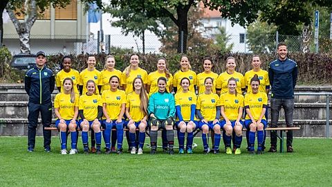 DIE WACKER-FRAUEN 21/22, hinten, von links nach rechts: Trainer Uwe Ehing, Pamela Green, Luca Kley, Verena Lootz, Annette Gebert, Mirjam Weiß, Sabrina Riedmüller, Larissa Ege, Laura Röck, Michaela Stöckl, Trainer Stefan Reich. 

Vorne, von links nach rechts: Johanna Fink, Elisabeth Bauer, Funda Erdogan, Bianca Nunnemmacher, Jennifer Ebenhoch, Annika Gils, Nadine Riedmüller, Lara Oßwald, Nadine Steinmayer.

Es fehlen: Melissa Demir, Daniela König.