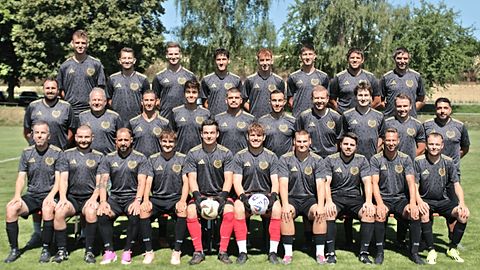 Mannschaftsfoto: Herren - 1. Mannschaft - Höckinger SV - Saison 26/27