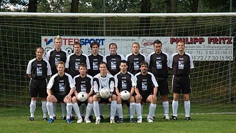 Stehend von links: Spielertrainer Eren Ergün, Martin Dreßen, Florian Steber, Tobias Schnitzler, Stefan Frey, Christoph Weber, Ertugrul Öksuz, Wolfgang Itzelberger.
Sitzend von links: Sebastian Feustle, René Herdlitschka, Martin Schmid, Cüneyt Balkaymak, Carlos Rodriguez.