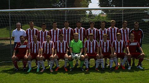 Hintere Reihe von links: Trainer Christian Hintermeier, Daniel Pleban, Manfred Vaitl, Tobias Ertl, Andreas Reichert, Franz Vaitl, Andreas Bayerl, Maximilian Dengler, Tobias Seidl, Kapitän Michael Wendler, Betreuer Martin Vaitl;
Vordere Reihe von links: Michael Wagner, Thomas Schedlbauer, Tobias Schneider, Raimund Hagn, Manfred Wieder, Sebastian Girschick, Andreas Aulinger, Markus Pielmeier