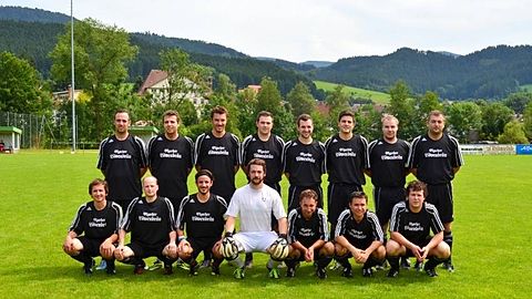 Hintere Reihe v.l.n.r.:
Sven Moser, Sebastian Disch, Johannes Ruh, Stephan Burger, Ulrich Winterer, Alexander Moser, David Kauk, Simon Kern
 
Vordere Reihe v.l.n.r.:
Marcel Stadtler, Matthias Spiegele, Jonas Andris, David Müller, Michael Kuhn (Spielertrainer), Manuel Burger, Matthias Wernet.
 
Es fehlen:
Andreas Maier (TW), Samuel Andris, Daniel Neumaier, Daniel Schill, Philipp Wangler, Jonas Schmid, Matthias Weber