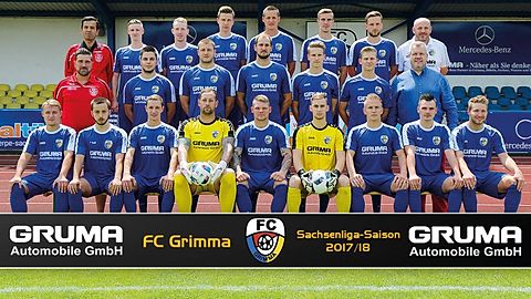 hintere Reihe von links: Walid Malkawi (Sportlicher Leiter/Trainer II. Mannschaft), Vincent Markus, Robin Brand, Toni Ziffert, Rico Engler, Dennis-Sven Radig, Oliver Kurzbach, Tom Rietzschel (Teammanager)
mittlere Reihe von links: Daniel Wohllebe (Trainer), Marcel Fricke, Philipp Schlüter, Stefan Maruhn, Jonas Konzok, Michel Schwarz, Frank Weike (Hauptsponsor/Stellvertretender Vorstandsvorsitzender)
untere Reihe von links: Franz Henze, Bilal Bouamama, Kevin Wiegner, Jan Evers, Rocky Wedehase, Leon Bache, Stefan Tröger, Robert Schabram, Christoph Jackisch
es fehlen: Mirko Dietrich, Mirko Jentzsch, Max Theinert, Bence Szepesi, Nico Hannover, Pascal Birkigt, Felix Horn, Ingmar Nehring (Co-Trainer), Hannelore Lessig (Masseuse), Philipp Hoffman (Physiotherapeut)