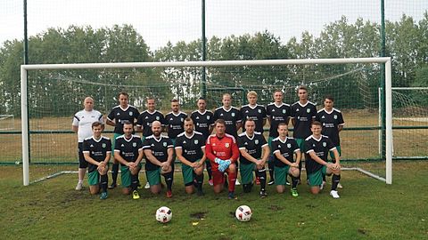 hintere Reihe v.l.: Schneider, Jaroschinsky, Filehr, Platow (C), Lux, Neumann, Huhn, Duner, Görsdorf, Bartsch
vordere Reihe v.l.: Simke, Jänisch, Barth, Kissner, Berger(TW), Waldner, Büren, Gessner