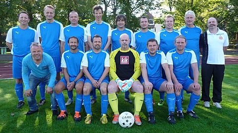 Hintere Reihe v.L.: Andreas Heller, Hartmut Heerdegen, Thomas Holley, Mouloud Allek, Dirk Teichert, Nico Teubert, HD, Maik Schäfer, Klaus-Dieter Paukner (Trainer)

Sitzend v.L.: Henri Steiner, Norbert Steiner, Rene Dauenhauer, Lars Schauerhammer, Frank Steidtmann

Es fehlen.: , Frank Köhler, Jens Klenner, Eric Noll Stephan Kürsten,